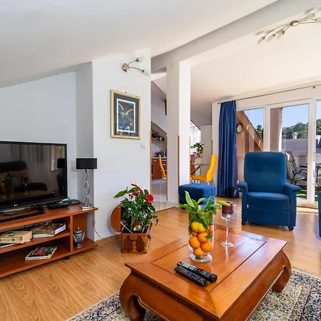 Kadena Apartment